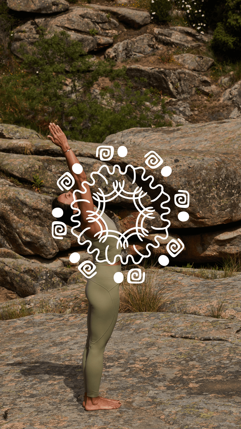 Maquette créée par Fenicia Studio pour l'identité visuelle d'une marque de yoga. Elle représente le motif symbole aux couleurs de l'univers graphique.