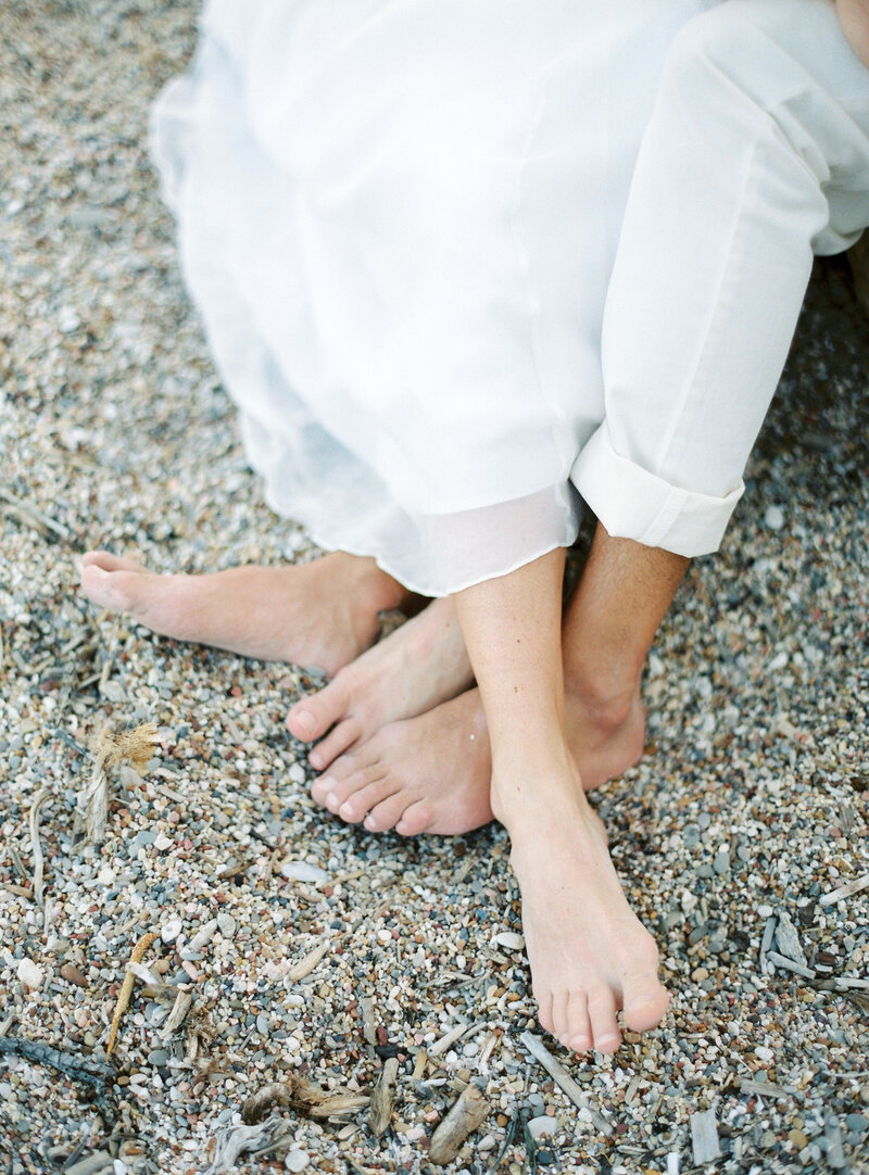 destination-beach-wedding-feet-Stephanie-Brauer