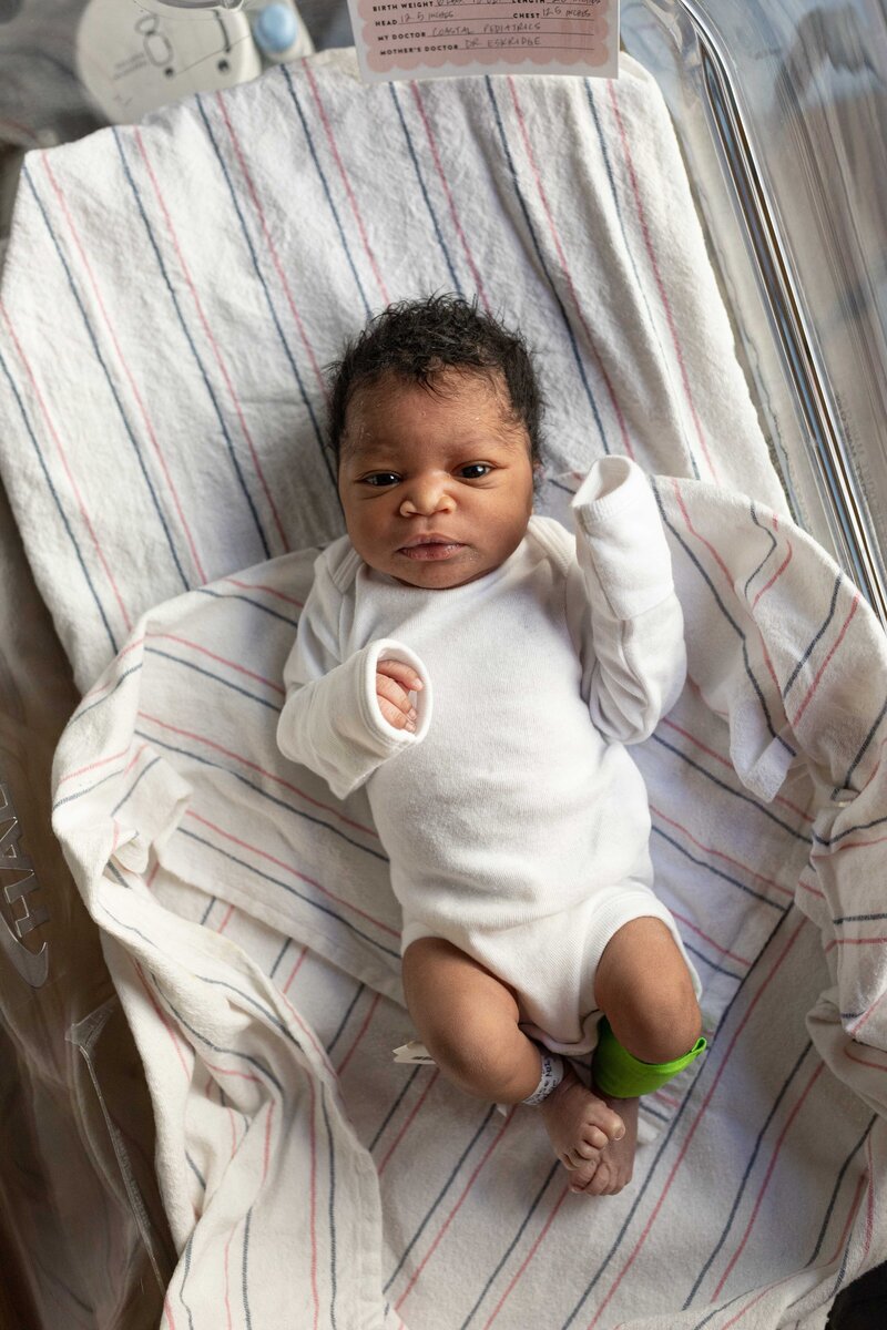Fresh-48-hospital-newborn_Sayre-Briele-Photography-LLC_Bria-Ford-16