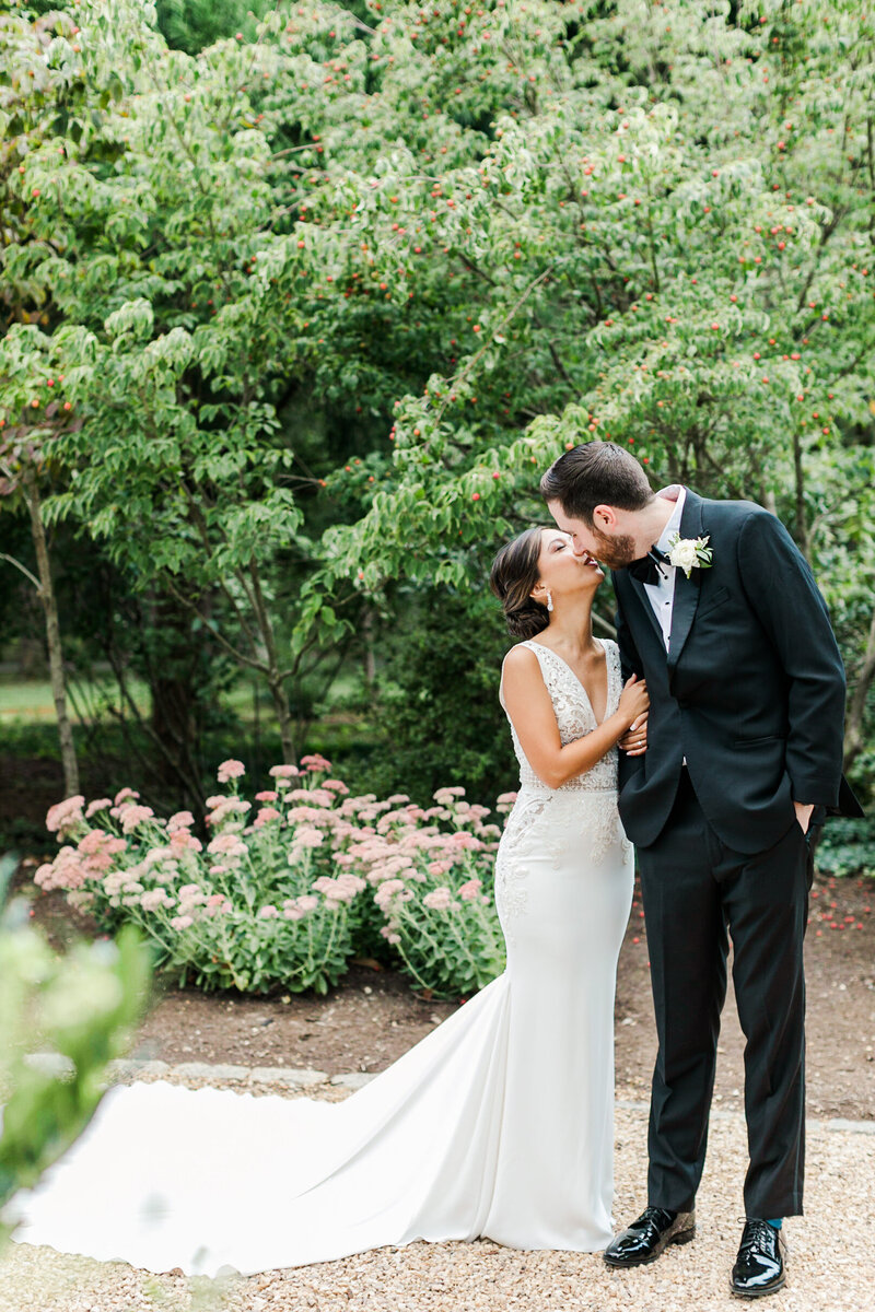 Rechelle-Dave-Keswick-Vineyards-Wedding10255