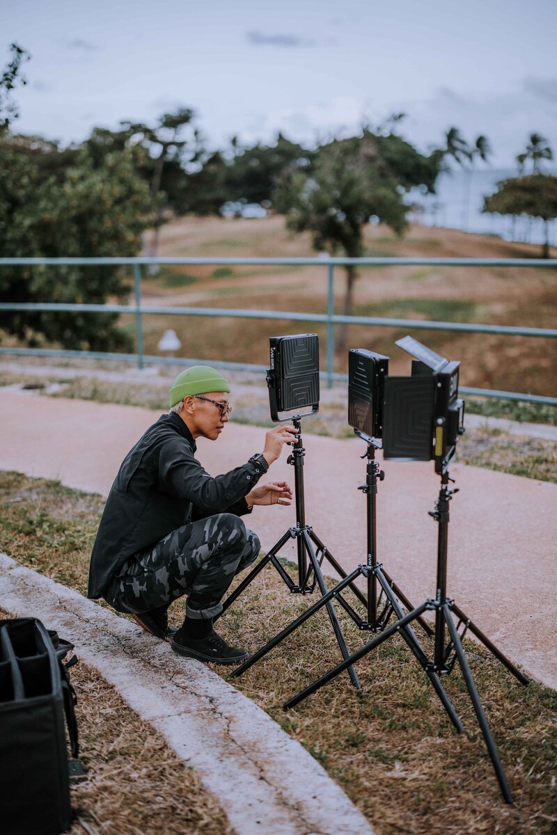 Video Storytelling Expert Kris Bamba setting up set