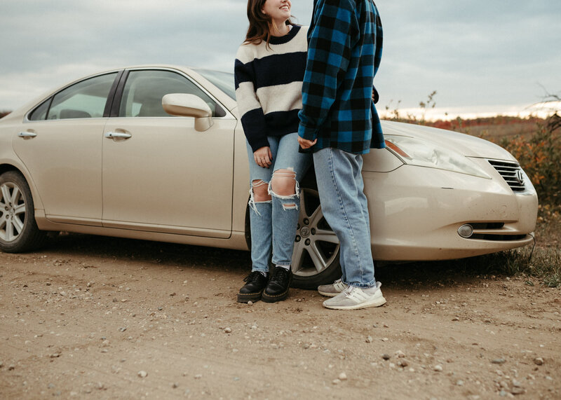 Couples_Session_Saskatoon_Cranberry_Flats_KaylaCassidyPhotography-6
