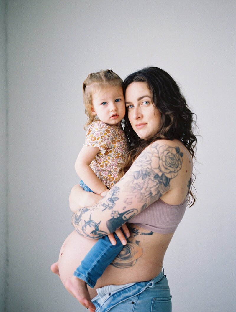 Brenna Maternity-FILM-Casie Marie Photography-4