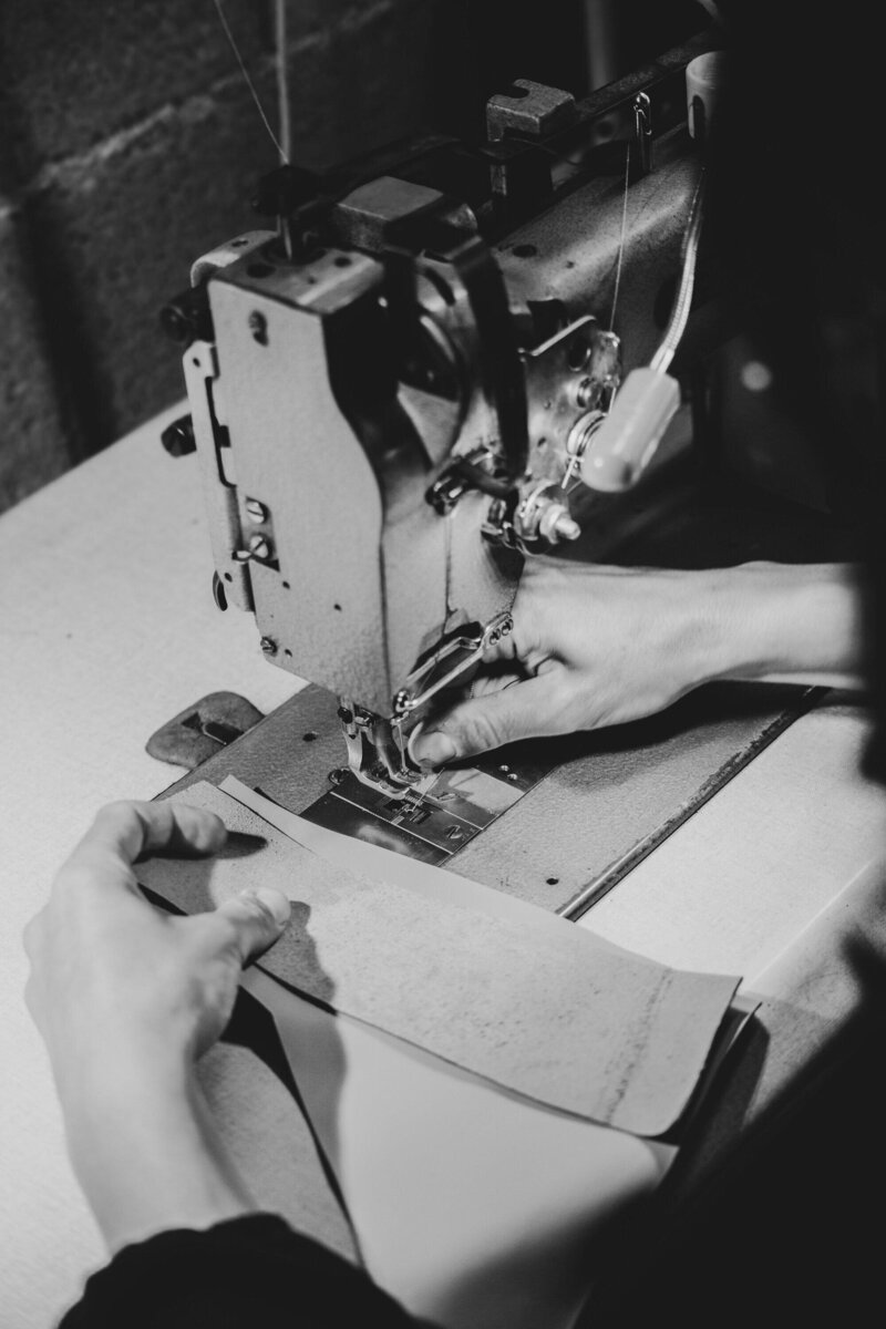 Savoir faire artisanal du sellier garnisseur