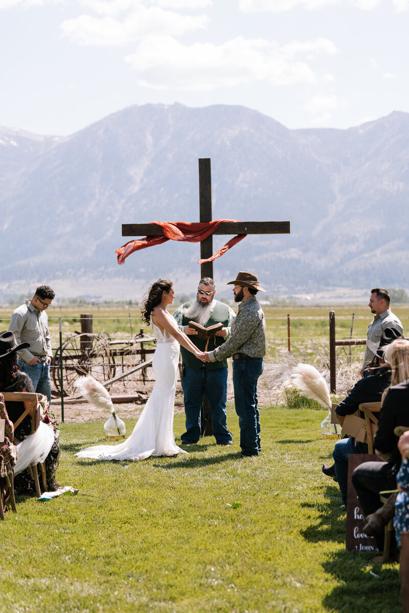 parkhomeranchwesternelegantwedding-16