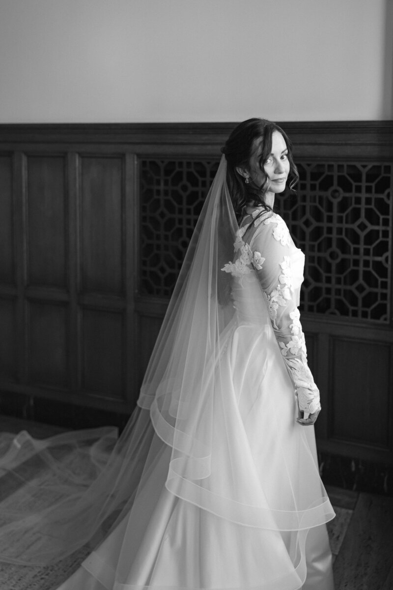 Kelsee Risler Photography - Memorial Art Gallery - Rochester_ NY - Luke + Alexandra Wedding-189-2