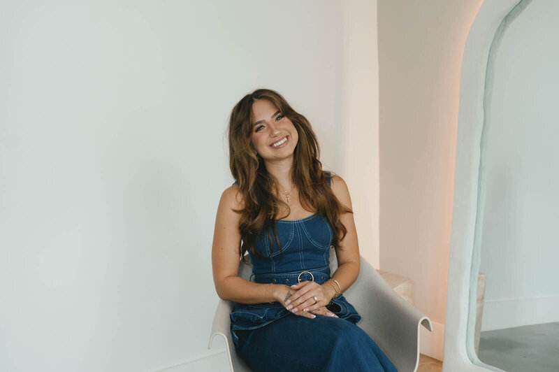 Anna | Salon Siwak Bio