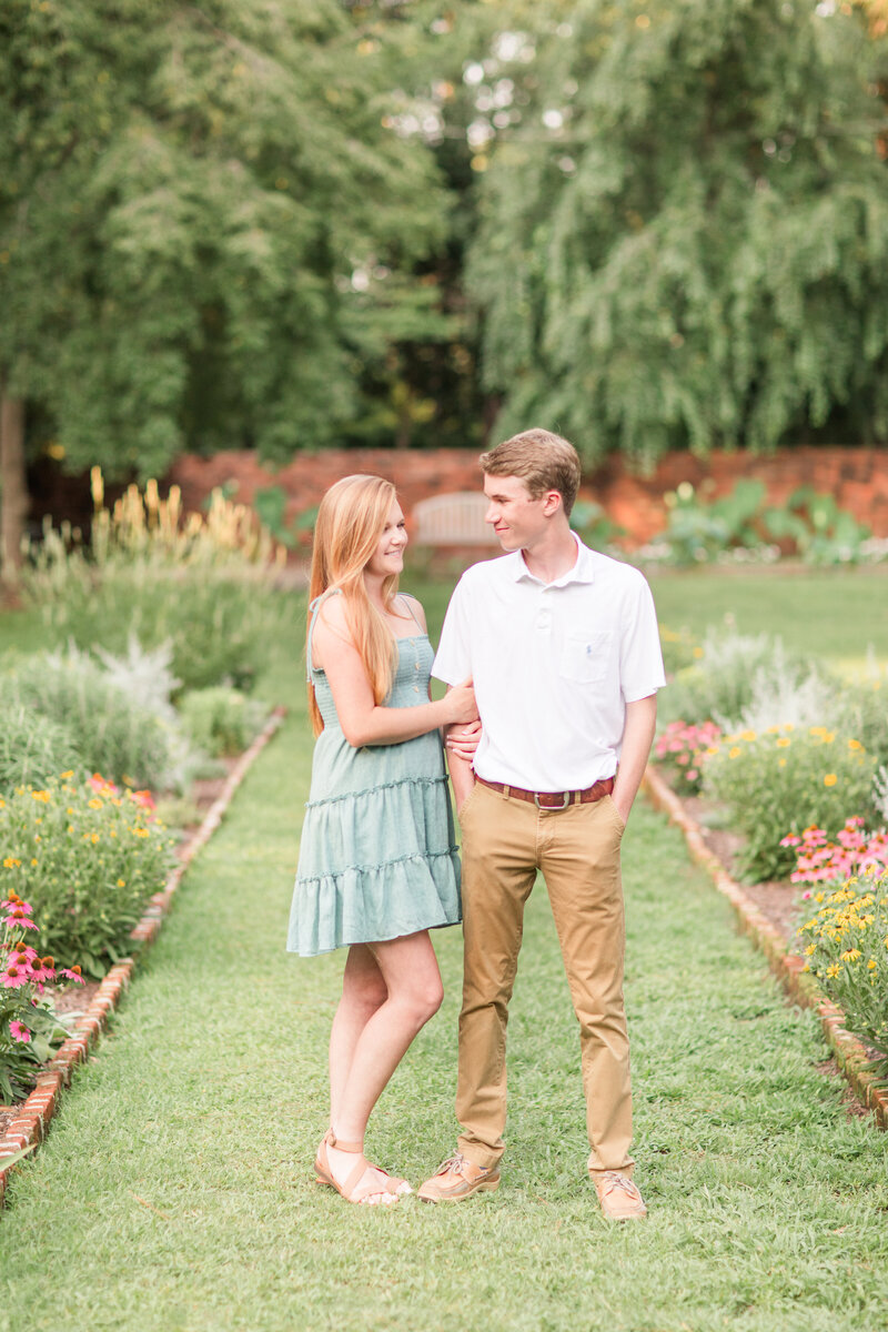 Jennifer B Photography-Weymouth Gardens-Southern Pines-Jackson and Hannah-Engagement-2020-0001