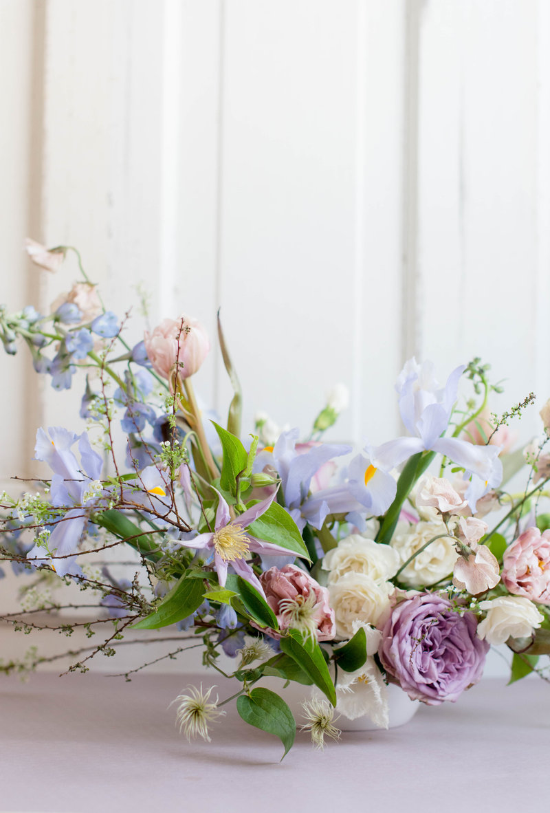 mauve-and-blue-wedding-flowers-4