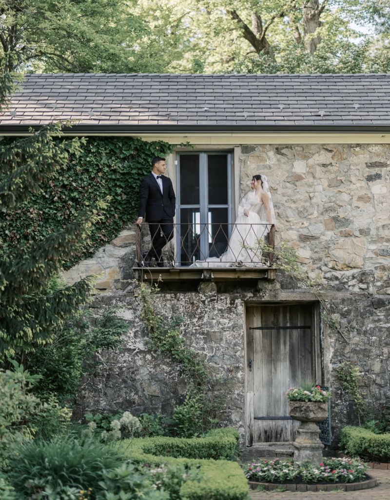 Crossed Keys Estate Wedding | Hannah Constein Photography
