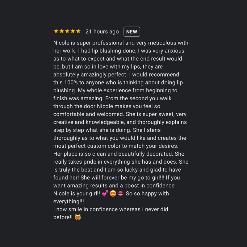 5-star client review highlighting natural-looking lip blush permanent makeup