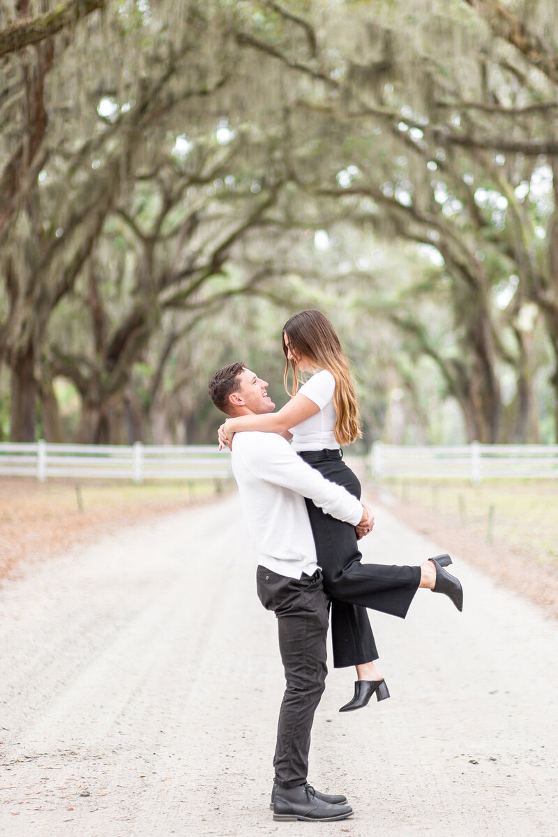 Amelia + Bryce  Wormsloe Engagement Session  Taylor Rose Photography-81