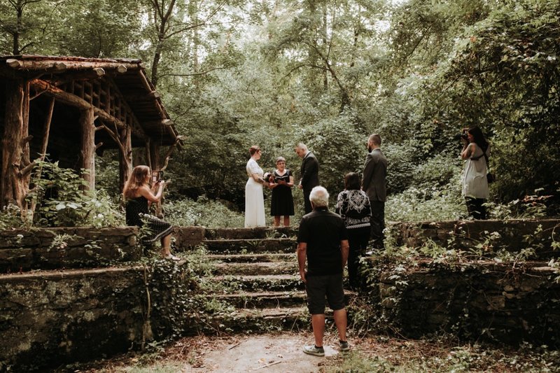 forest-elopement-cincinnati-wedding-photography-18