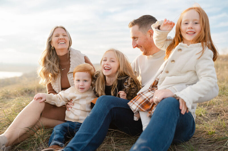 Fall-FamilyofFive-EdenPrairie-Bloomington-Minnesota-RelaxedFamilyPhotographer11