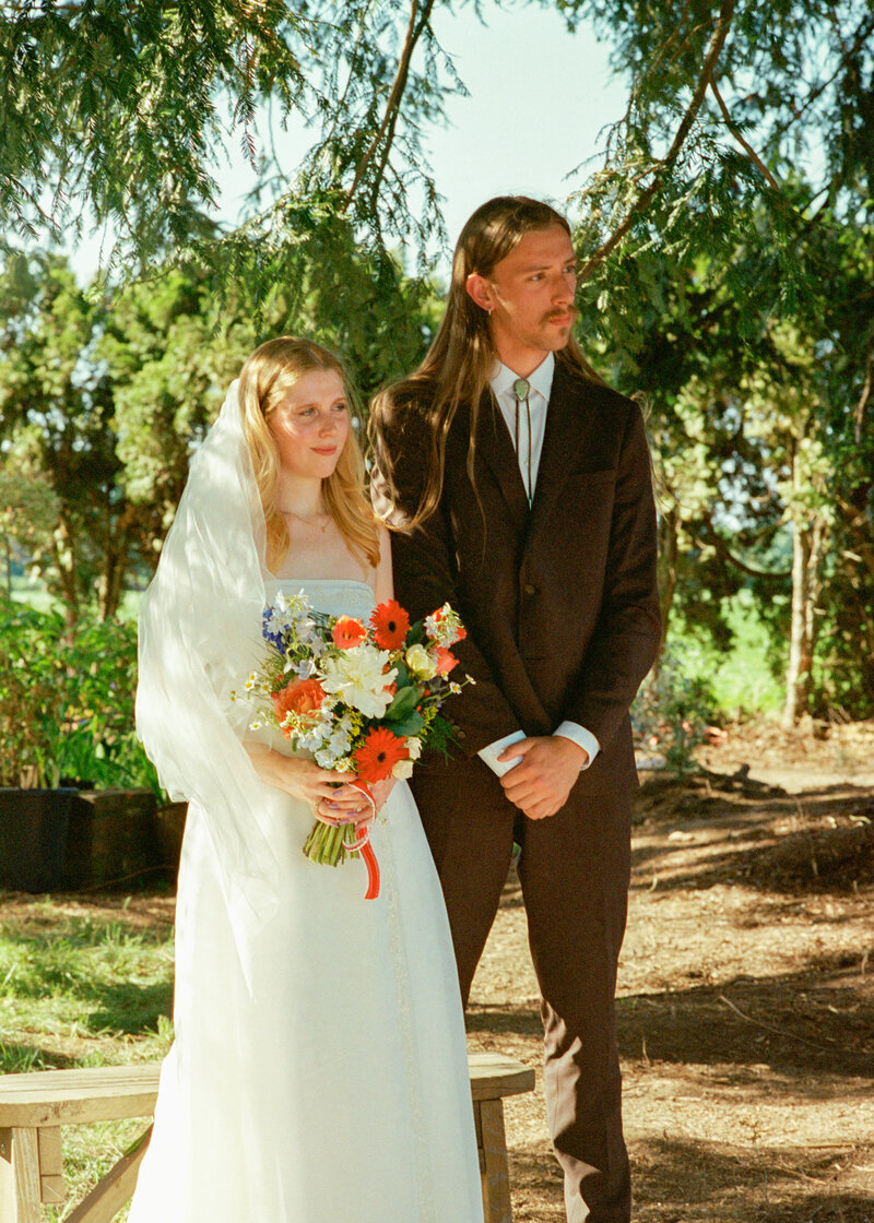 2025-ace-photography-oregon-backyard-wedding-sneak-peeks-02