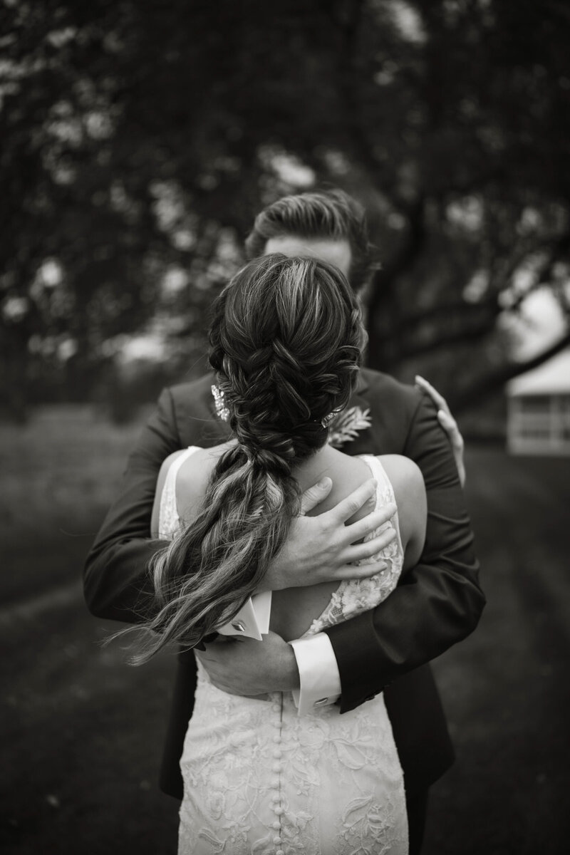 Etre farms Michigan wedding venue saint joseph st luxury barn all inclusive photography photographer -37