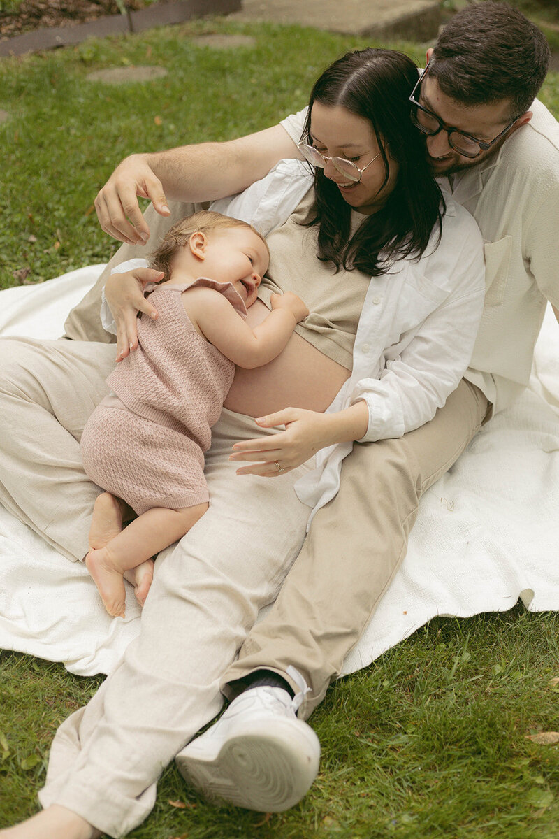 jess_+_nick_in_home_family_session (35 of 108)_websize