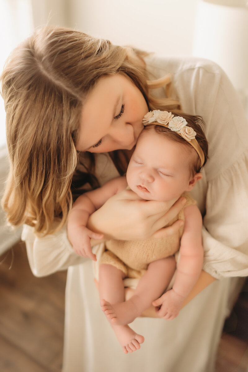 lifestyle nashville newborn photographer12