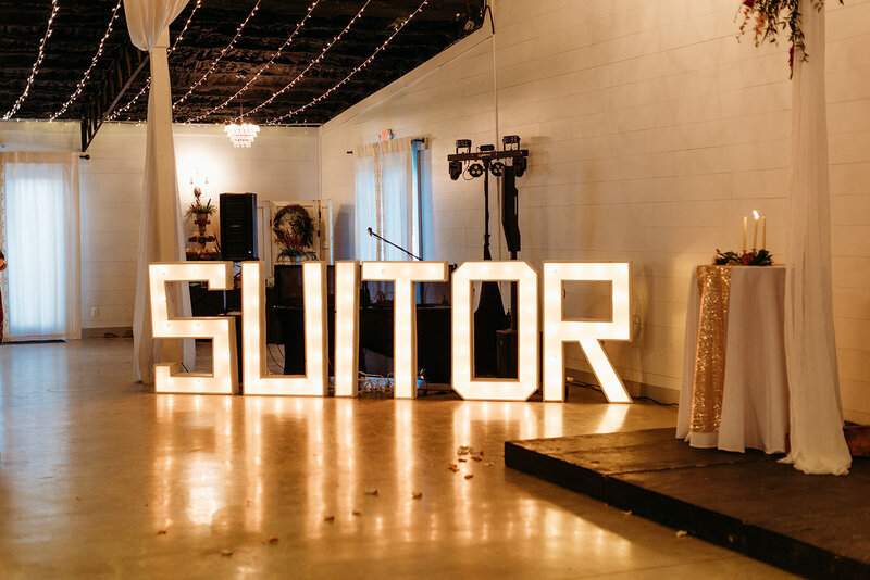 Suitors-887