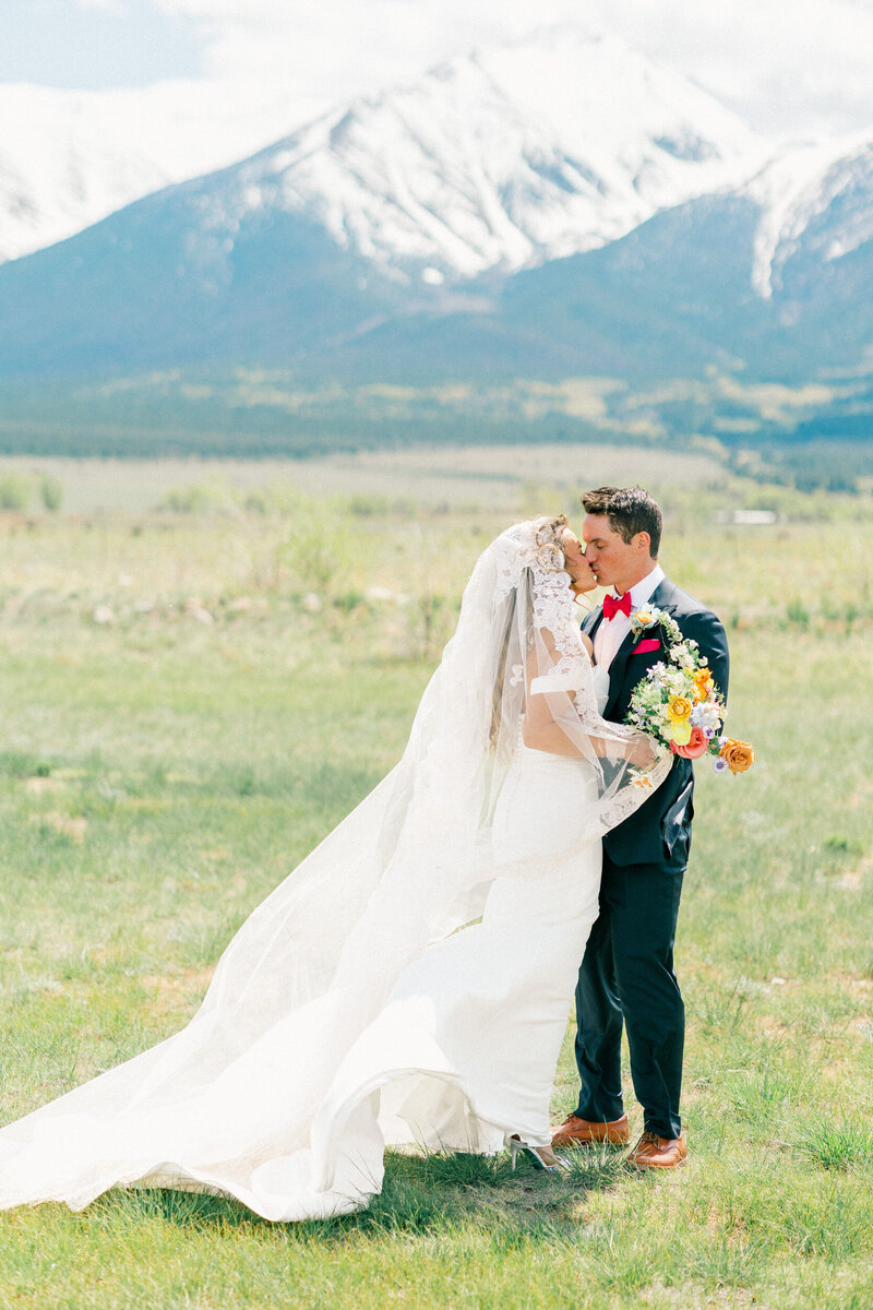 Barn-At-Sunset-Ranch-Buena-Vista-Wedding-Photographer-31
