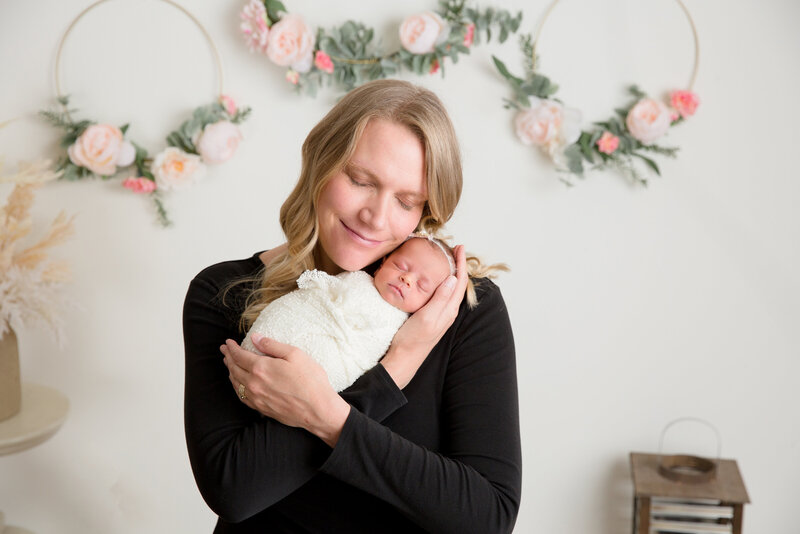 Calgary Newborn Photos24