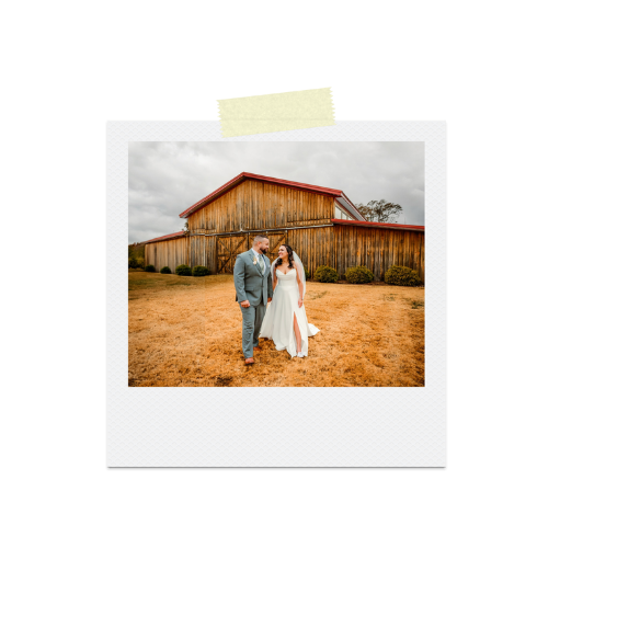 Wedding photos of couple at Sandcastle Farm