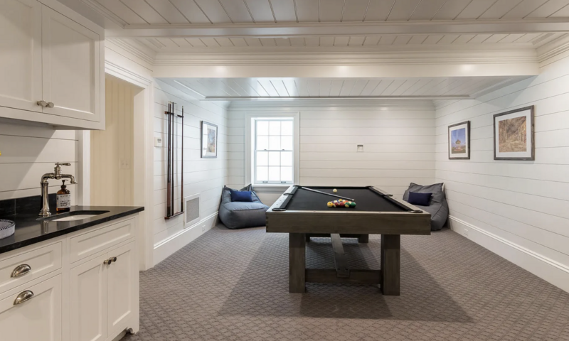 Salty-Havens-Coastal-Home-Design-New-England40