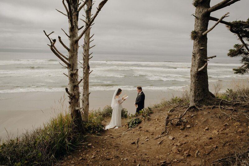 oregon_coast_hug_point_elopement_photographer_4