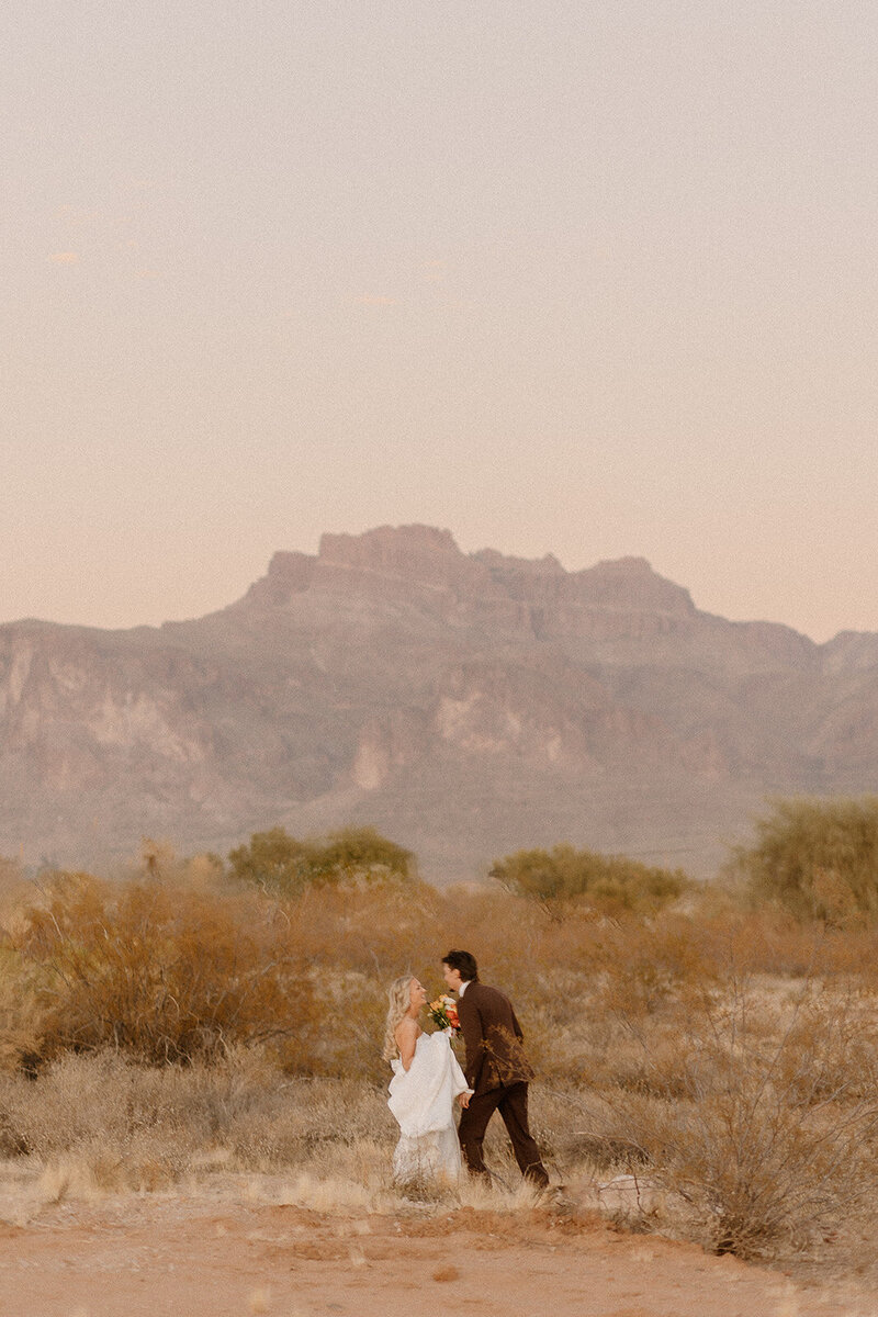 jami-oliver-wedding-preview-taylorraephotofilm-164
