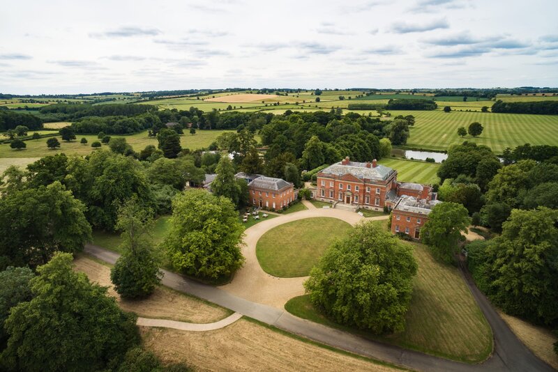 Kelmarsh-Hall-wedding-photos-1001