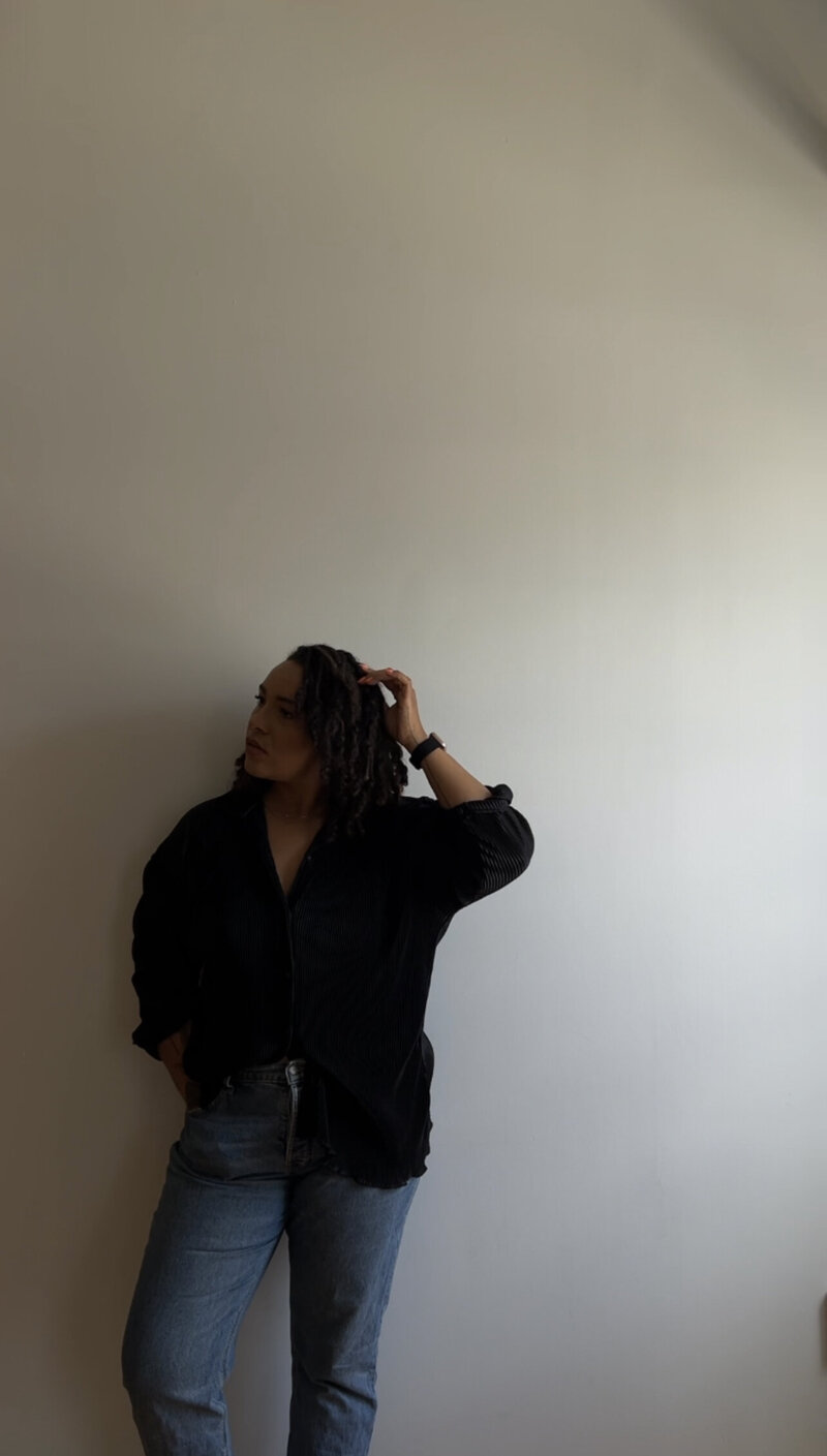 an image of therapist and coach for moms of color in Matrescence and early motherhood, Vanessa Leveille. 