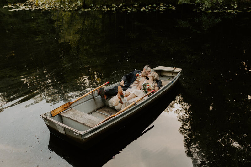 Kissing Couple Portrait | Morgan Baker Photo Co