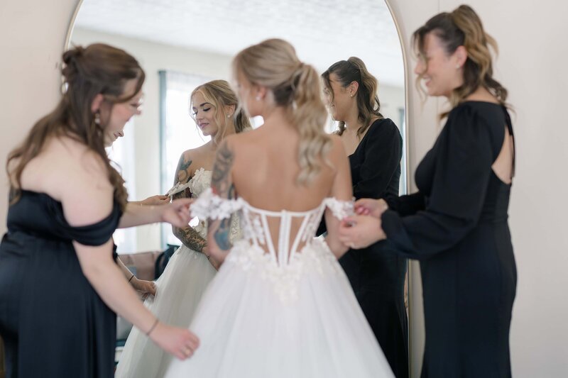 Edmonton Wedding Photos - Pine and Pond Wedding Venue (32)