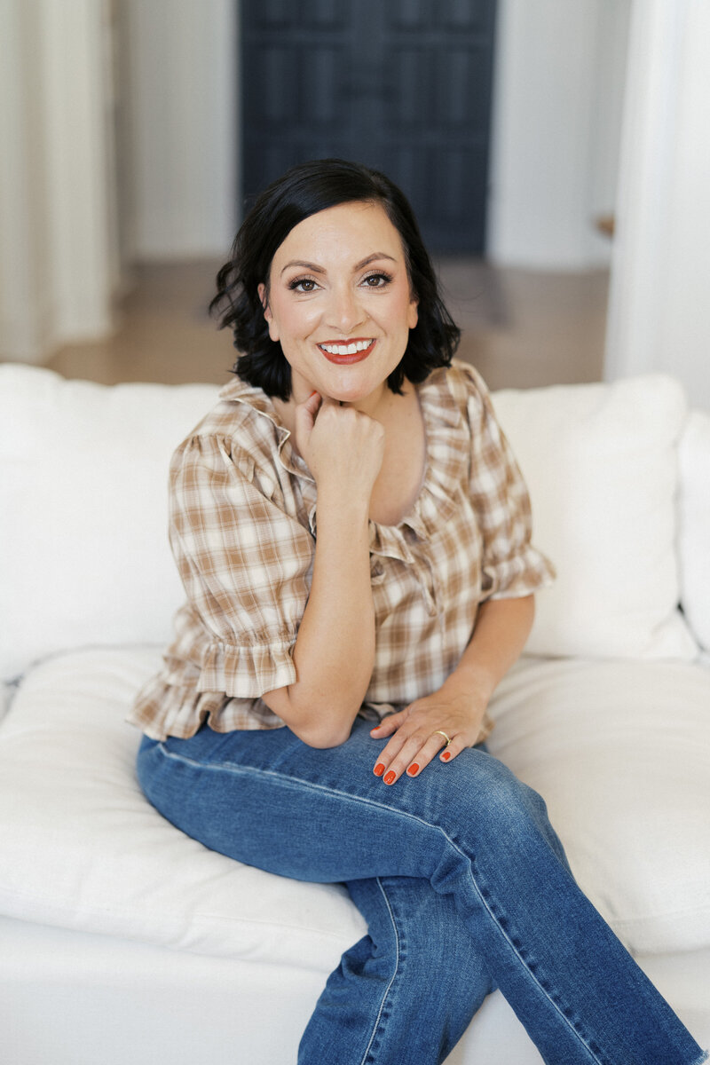 Nashville Pinky House Headshots of Systems and Workflow Educator Dolly DeLong