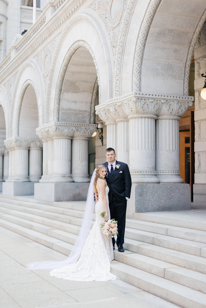 Peachy Pink Garden Floral Wedding in Milwaukee-14