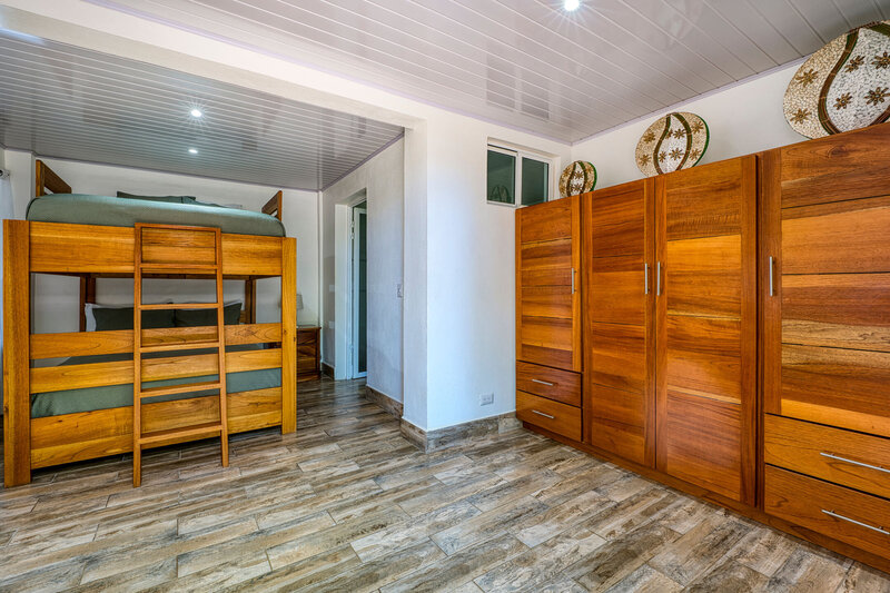 Hamsa 1 and Flower of life 2 rooms - Each with 2 full-size bunk bed private bathrooms  -- Synergy (4)