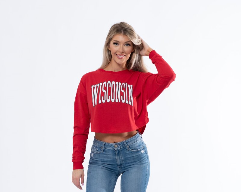 wisconsin cropped longsleeve shirt in red