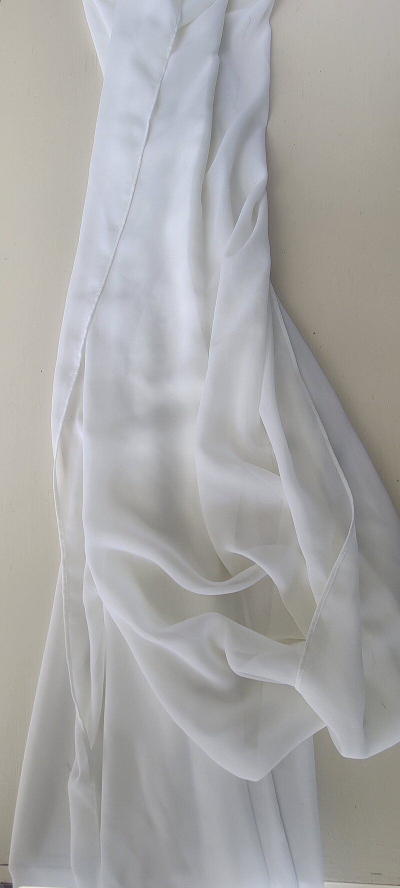 Chiffon table runner - Soft White-Rori Ranch Rentals