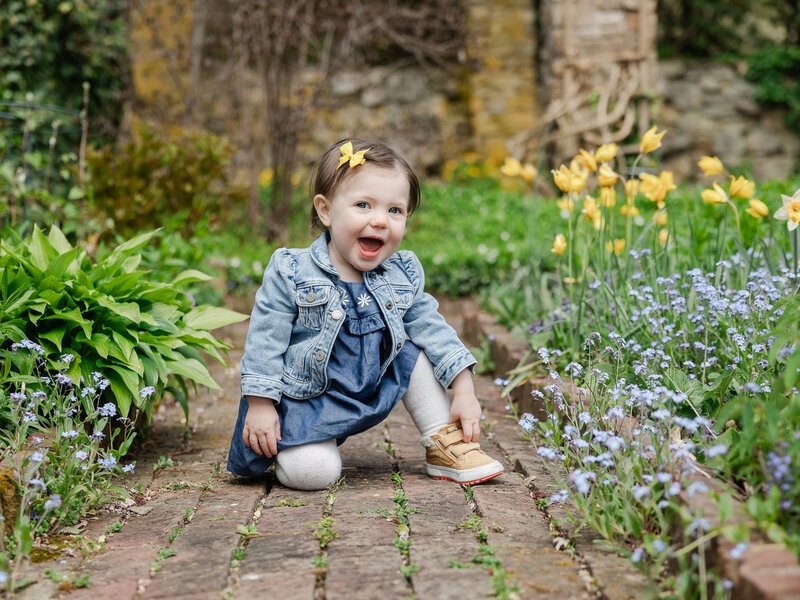 first birthday milestone photo.