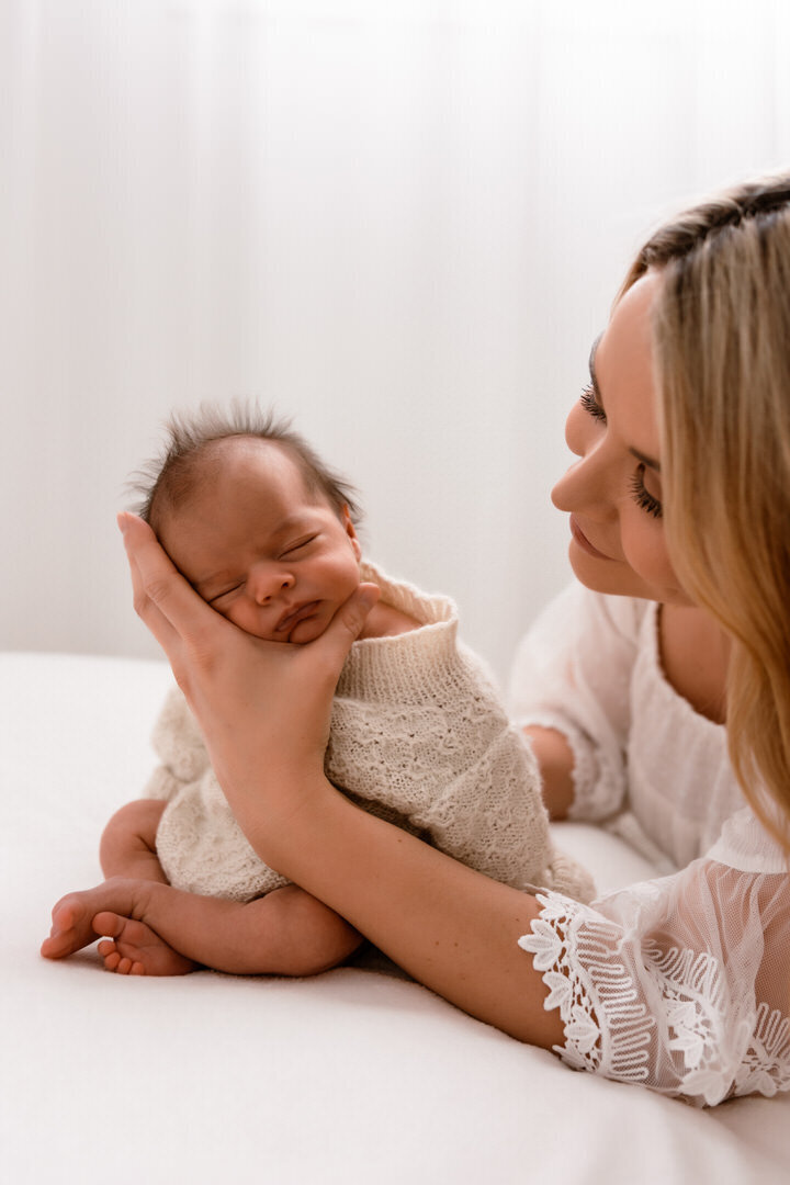 Blury Photography - Brisbane Newborn Photography - Brisbane Baby Photography - Baby Photographer - newborn portraits 2-1