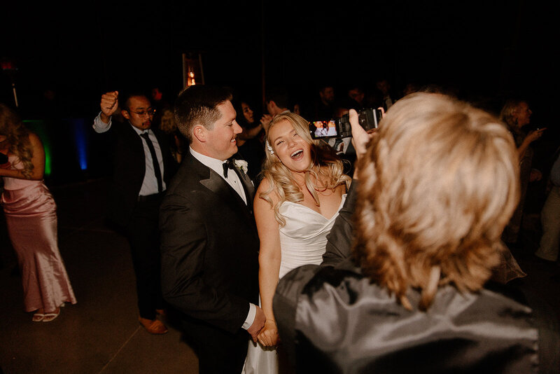 kelsey-kohl-wedding-preview-taylorraephotofilm-199