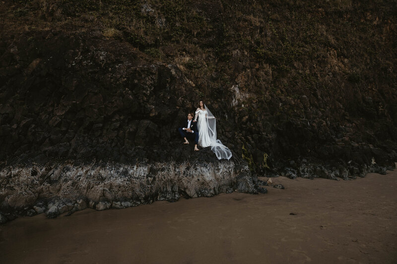 Vintage Seaside Elopement in Cannon Beach, Oregon