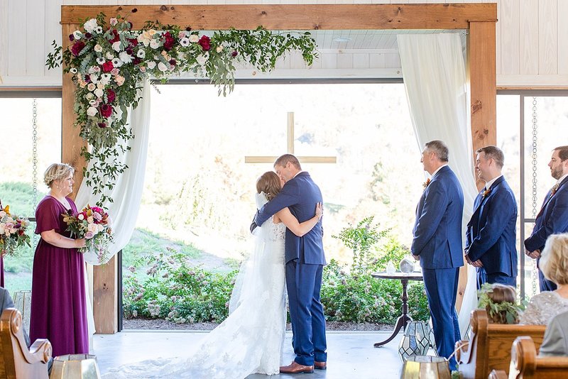 chestnut-ridge-wedding-canton-nc-cassie-travais-124