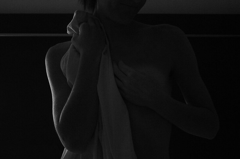 b-w-2525830_1280