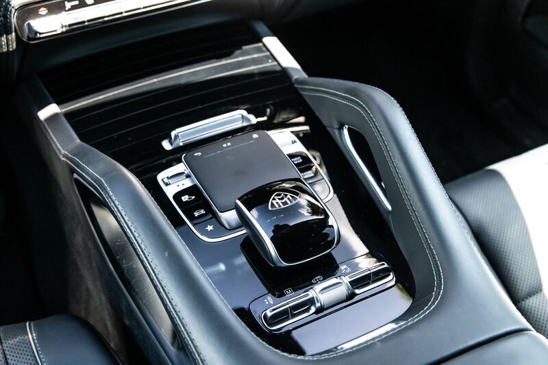 mercedes-maybach-gls-600-kalahari-gold-black-for-rent-in-miami-018