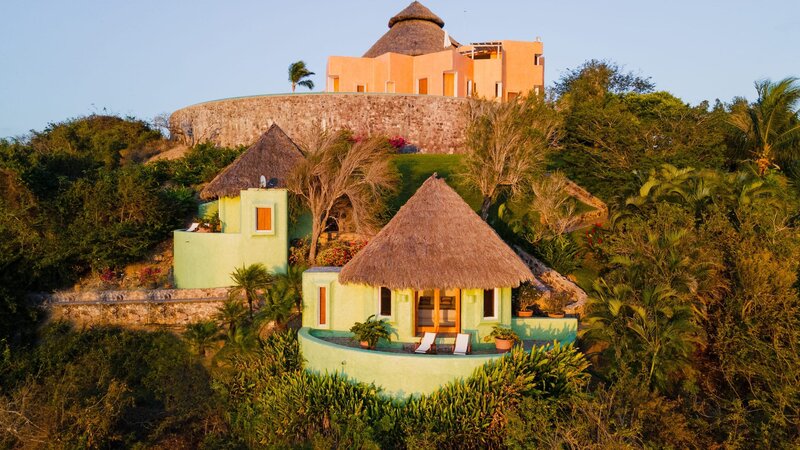 04-5-1-Sol-de-Occidente-Luxury-Villa-Careyes-Mexico-Bungalows-0855