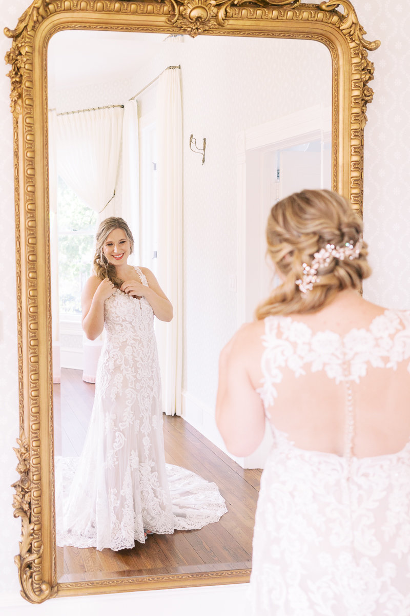 Woodbine-Mansion-Bridal-Session-Holly-Marie-Photography-5