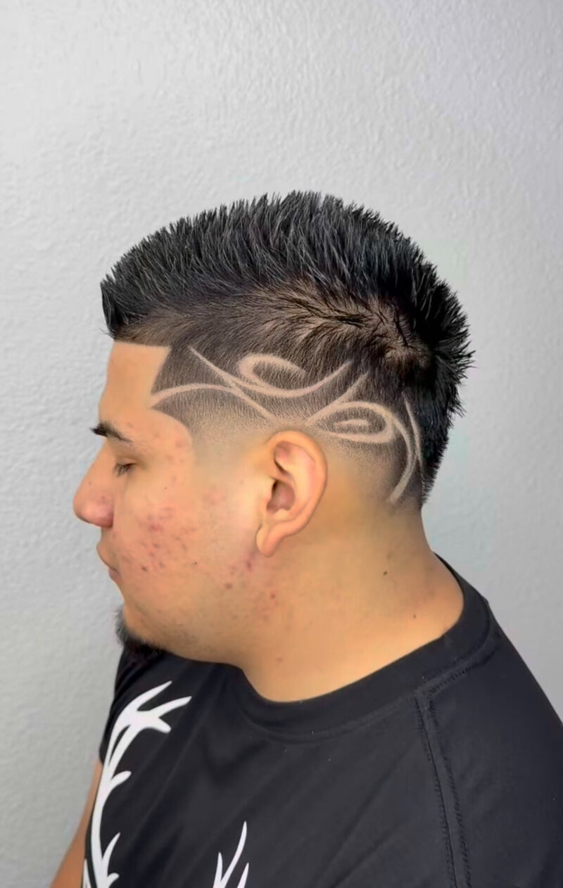 A finished haircut with design at Onyx Barbershop in Wildomar, CA.