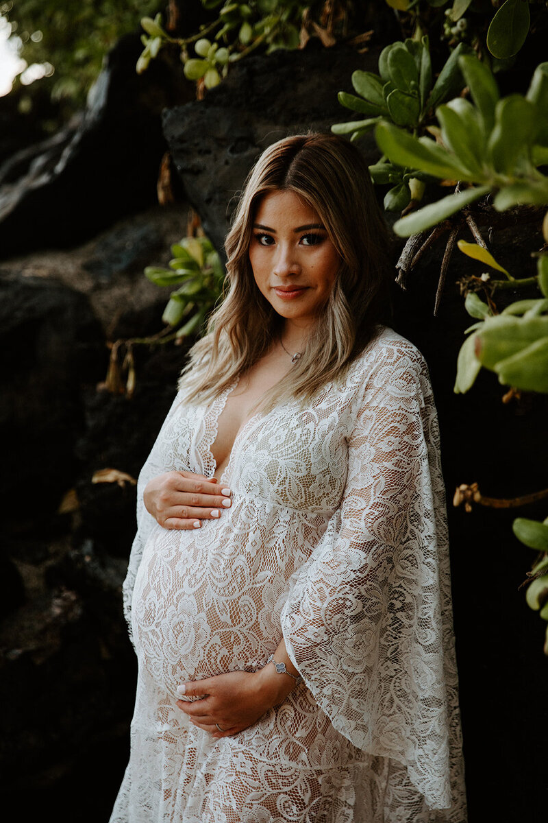 Makena Cove Maternity Session Moorea Thill Photography-55