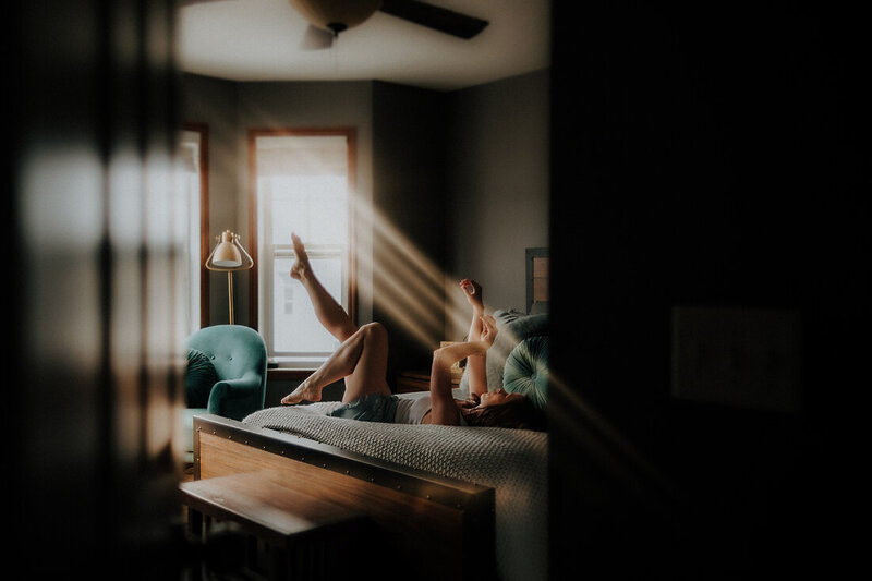 Confident natural light portrait for online dating profile photography in Minneapolis.